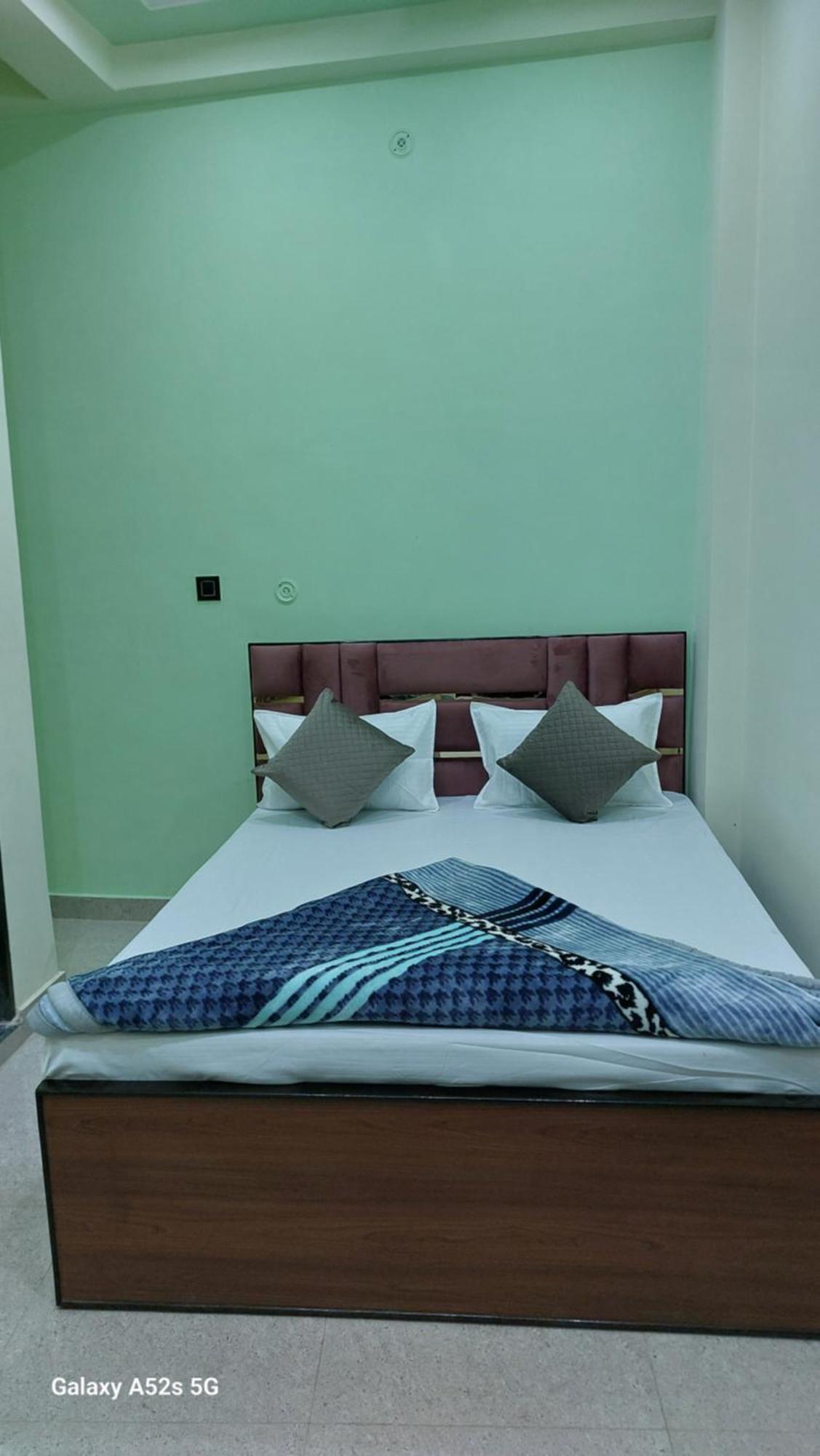 Narayani Paying Guest House Varanasi Luaran gambar