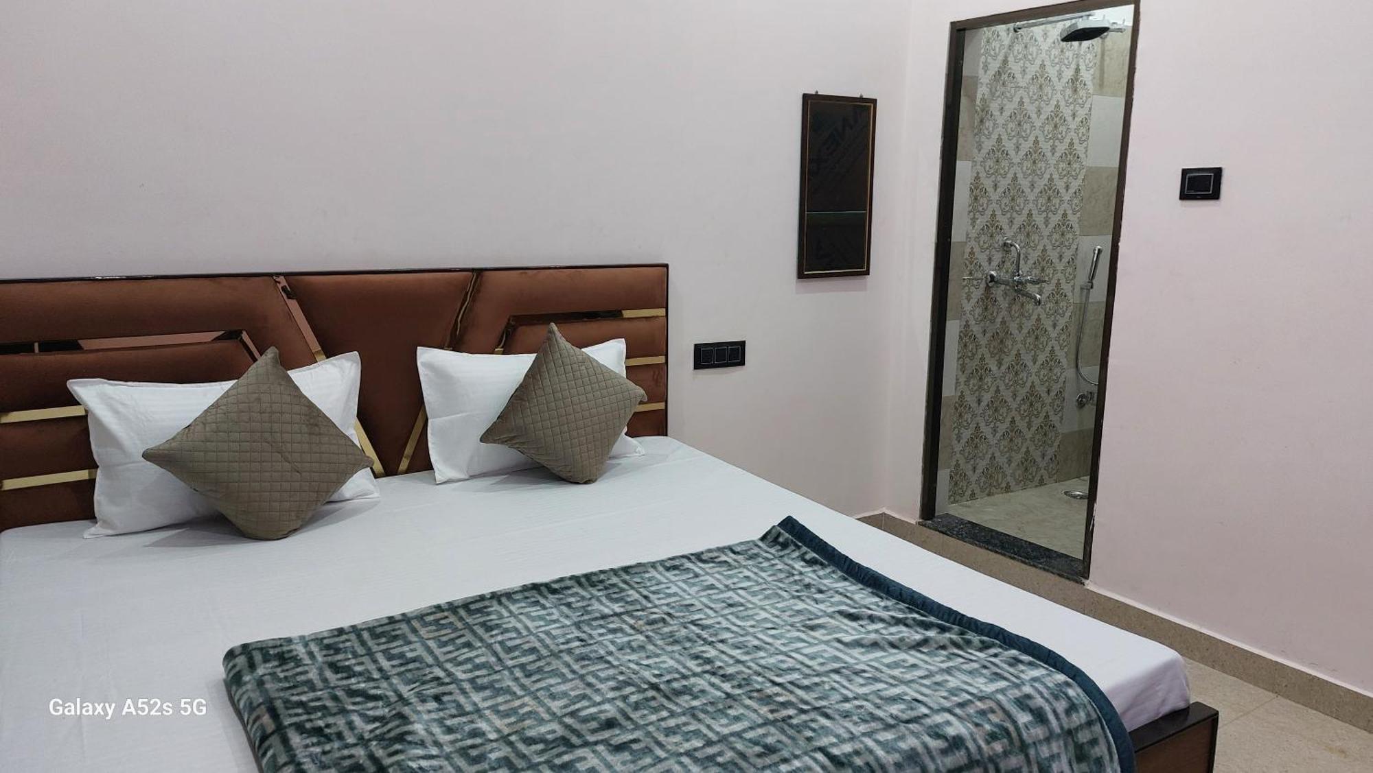 Narayani Paying Guest House Varanasi Luaran gambar