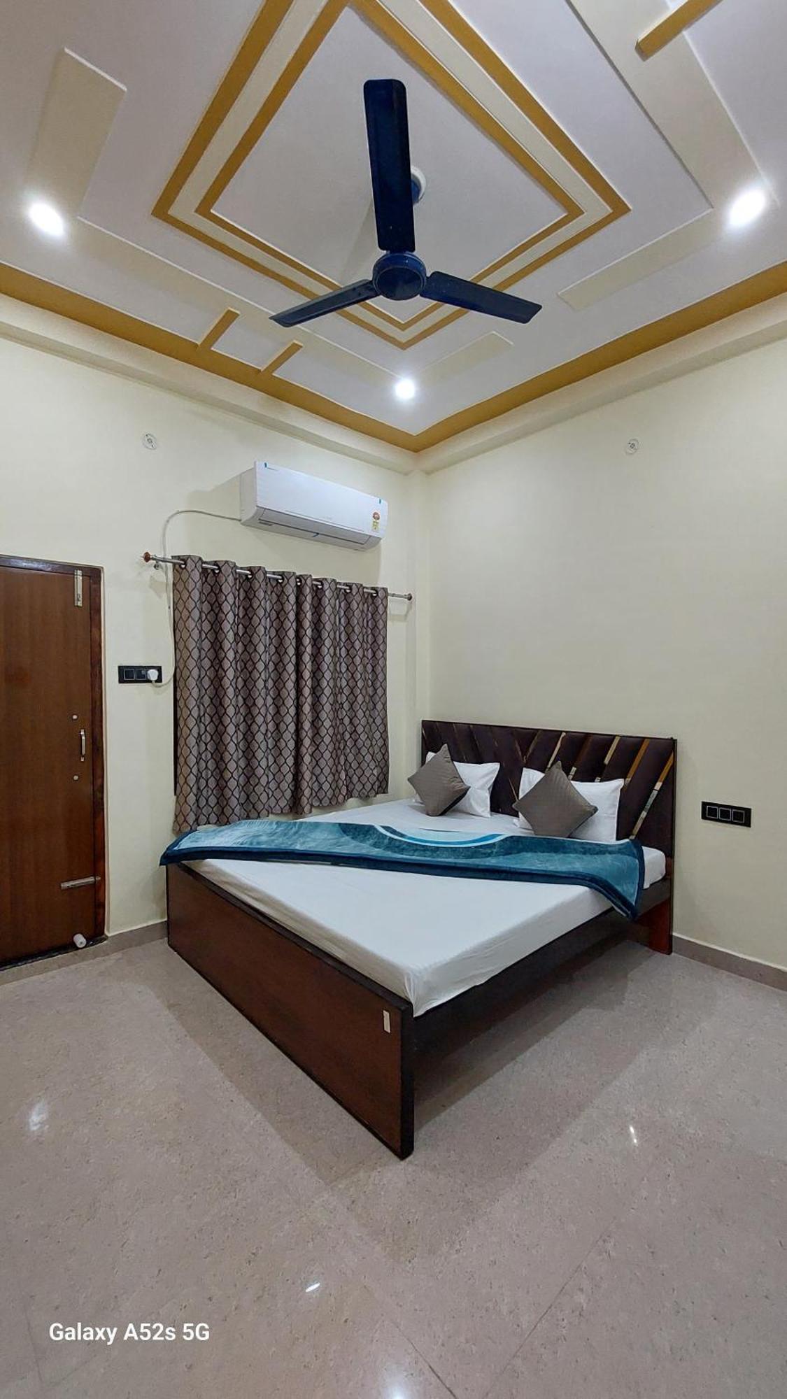 Narayani Paying Guest House Varanasi Luaran gambar